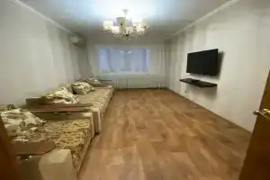 Уютная трехкомнатная квартира в престижном районе города