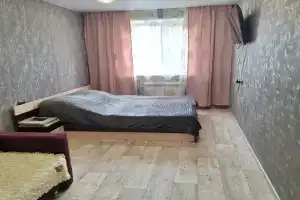 Уютная квартира в тихом спокойном районе с хорошим ремонтом