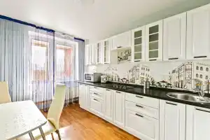 Апартаменты «MaxRealty24 Michyrinskiy prospekt 13k1»