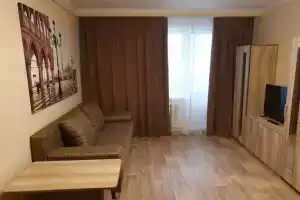 Квартира в Коротчаево с балконом
