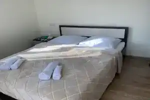 Happy house, Цахкадзор