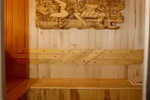 Дом с сауной, Шахты