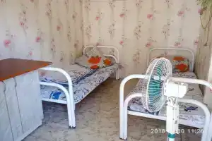 Гостевой дом на Азовской, 8, Лоо