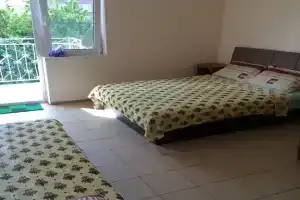 Комната, Голубая Бухта