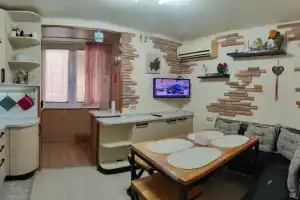 Просторная уютная 2-комнатная квартира с ремонтом в спальном районе