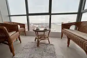 Квартира с панорамными окнами в центре города