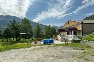 Уютный домик с видом на горы со всеми удобствами