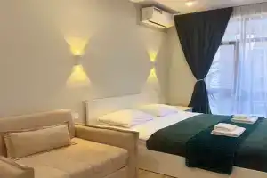 Студия, Вардане