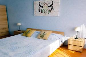 Квартиры посуточно на Генерала Челнокова 52, Калининград