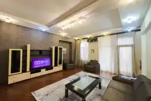 Flame apartment, Баку