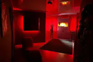 Апартаменты красная комната, Астрахань