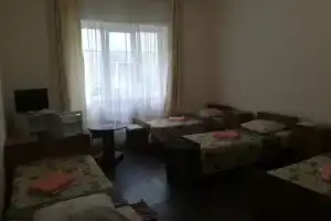Четырёхместный номер стандарт, Лазаревское