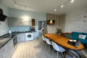 Дом под ключ без хозяев, Благовещенская