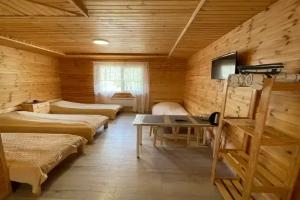 Четырёхместный номер стандарт с видом на горы, Даховская