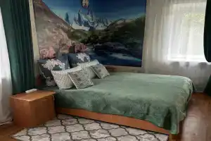 Уютная квартирка с бабушкиным ремонтом, Зеленчукская