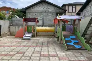 Уютный дом в центре города