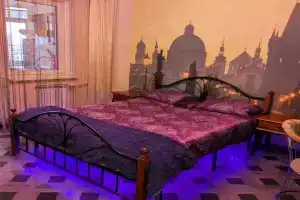 Люкс центр, Орел