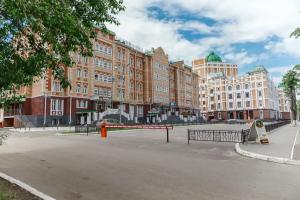 Большая квартира в самом центре города на площади