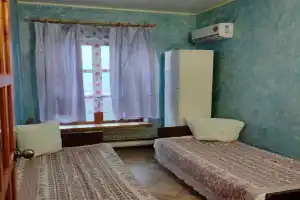 домик у моря, Орджоникидзе