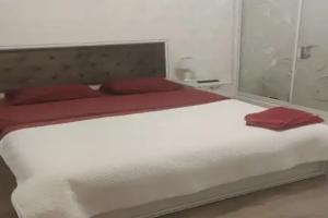 Квартиры посуточно в Малом переулке 3