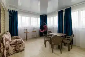 Комната с своим туалетом и душевой, лоджией и полноценной кухней, Пересыпь