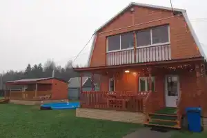 Новый дом с бассейном и баней