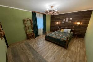 Комната птиц, Лукьяновка