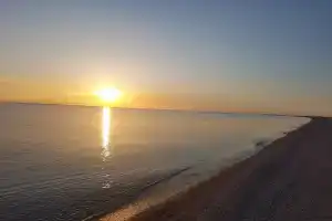 Уютный отдельный домик для отдыха, недалеко от моря, Должанская