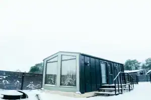 Компактный и уютный домик Green Hygge House