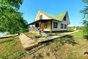 Дом у озера, Бронницы