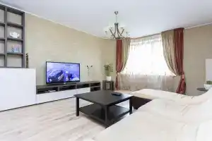 3-комнатная квартира с парковкой на территории и балконом, Минск