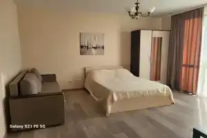 Студия у моря, Адлер
