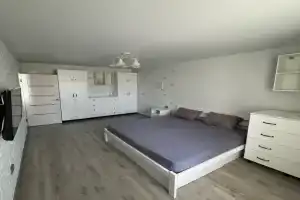 Уютная,просторная квартира в лучшем спальном районе Евпатории!