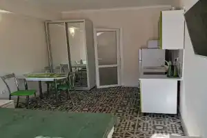 Студия, Ливадия