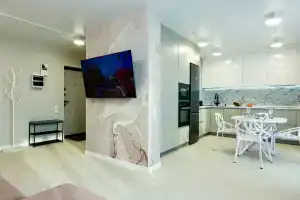 Двухкомнатная с балконом в новом доме