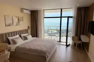 Апартамент с прямым видом на море, Алушта