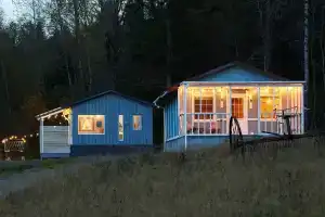 Уютный домик на берегу озера, Хийтола
