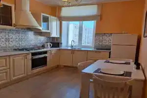 Уютная квартира в центре города, главная пешеходная улица