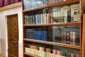 Квартира с антикварной мебелью, Москва