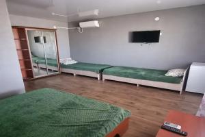 Четырёхместный номер улучшенный, Береговое