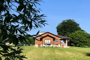 Тихое и комфортное место на берегу реки Лесная, Каменец
