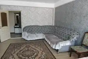 Уютная квартира в хорошем районе с видом на горы