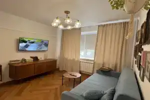 Квартира с современным минимализмом и винтажным шармом, Оренбург