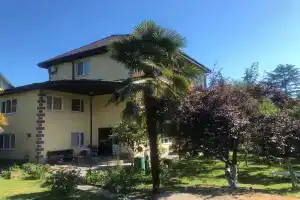 На Мацесте-3,42 комнаты