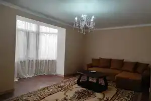 Квартиры посуточно на Лакоба 12