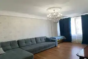 Уютная квартира рядом с морем в спальном районе города