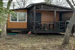 Летний дом со всеми удобствами, Приисковый