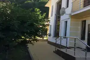 Дом в лесу