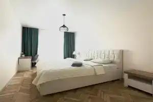 4-комнатный апартамент в центре