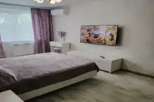 Уютная квартира в центре района у метро Парк Культуры